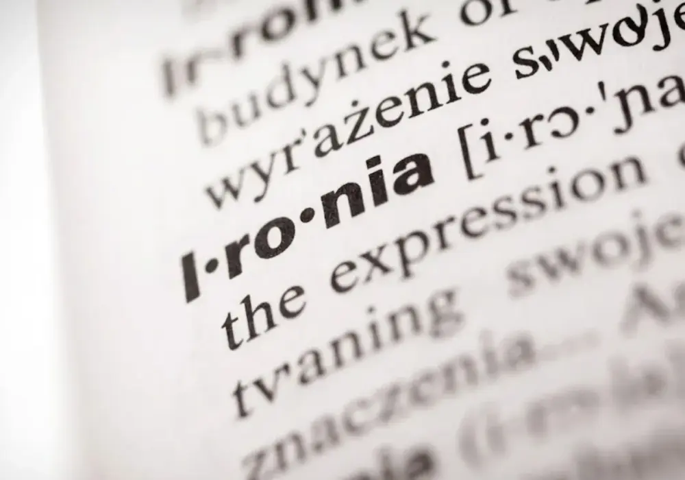 Ironia - Jak ją rozpoznać i odróżnić od sarkazmu? Poradnik