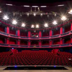 Widownia Teatru Roma w Warszawie: Poznaj szczegóły i miejsca