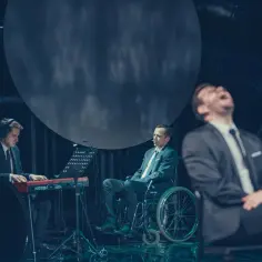 Teatr jak nie zabiłem swojego ojca – emocje, żal i trudne wybory