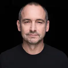 Piotr Kruszczyński: Kontrowersyjny dyrektor Teatru Nowego w Poznaniu