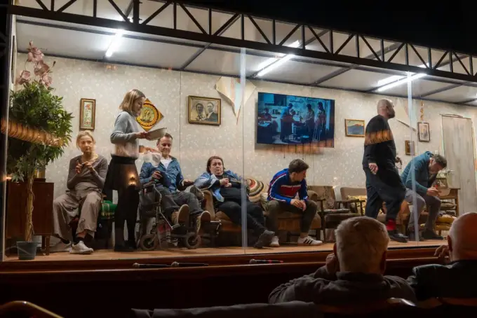 Tkacze - od rzemiosła do buntu. Łódź i teatr.
